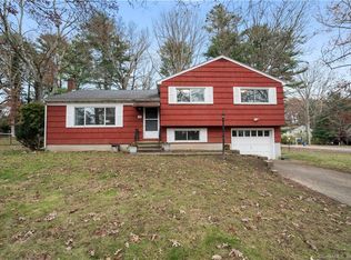159 Crestview Dr, Colchester, CT 06415
