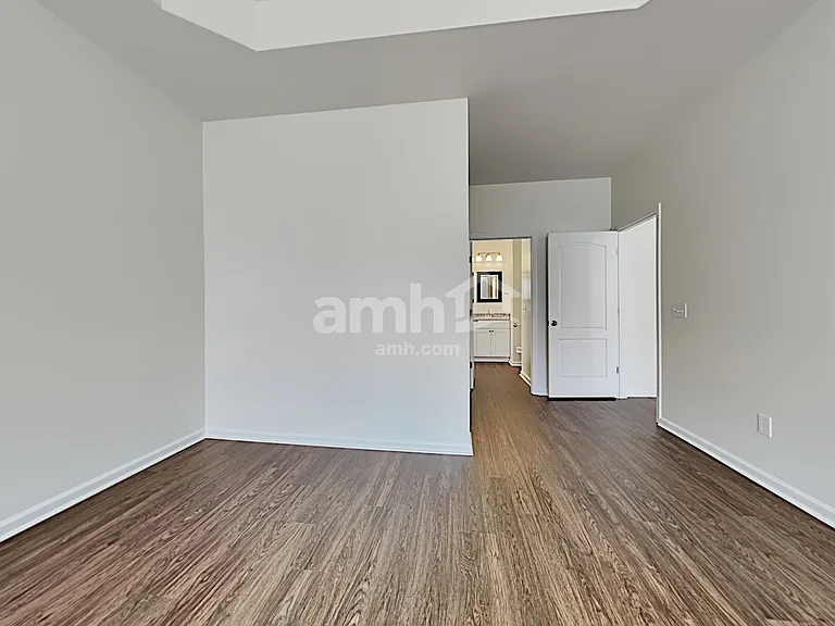 128 Satur Dr — Photo 11