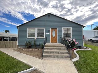 705 NW 3rd St, Hermiston, OR 97838