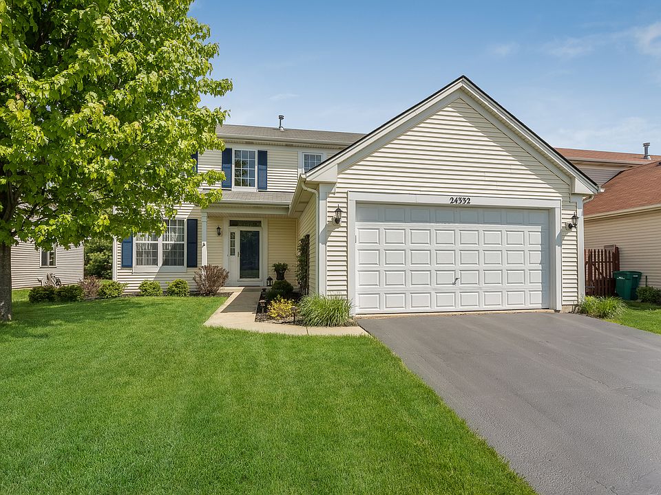 1st image of 24332 Hemlock Dr