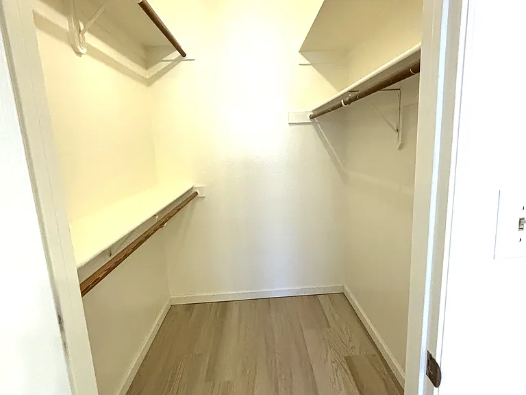 5500 N Valley View Rd #303 — Photo 22
