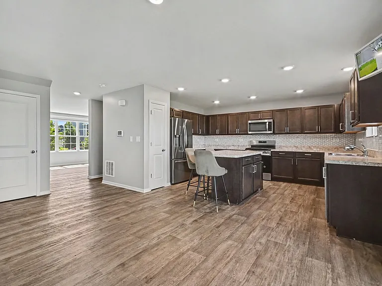 1329 Prairie Creek Trl — Photo 5