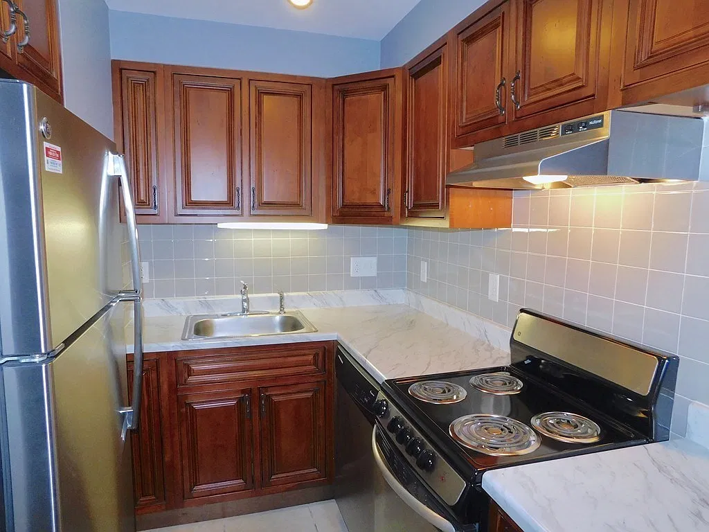 1 bed, 1.0 bath, 469 sqft, $2,100 — Photo 3