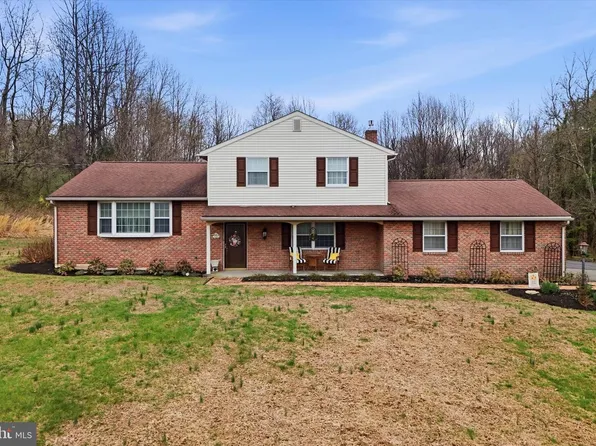 326 N Funk Rd, Boyertown, PA 19512