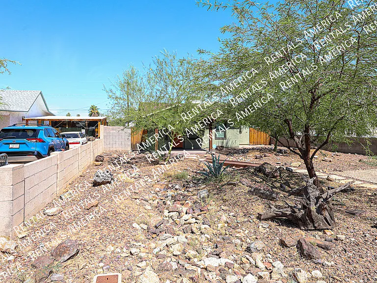 3809 N 9th St — Photo 4