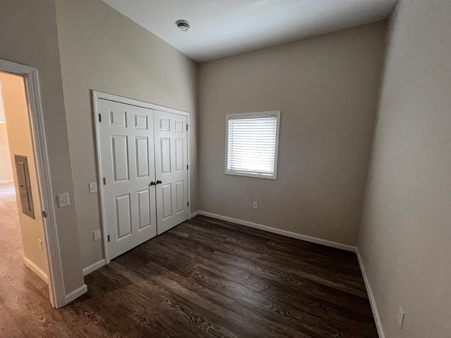 2 bed, 700 sqft, $1,500 — Photo 3