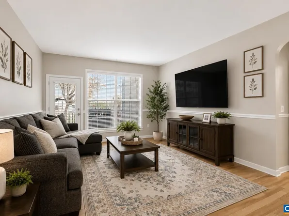 280 Riverbend Dr APT 2A, Charlottesville, VA 22911