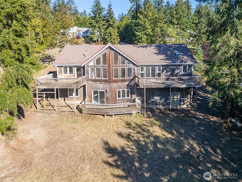 2nd image of 1492 Fox Hollow Road