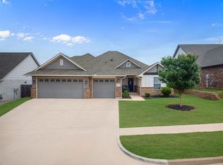 8209 NW 151st Ter, Edmond, OK 73013