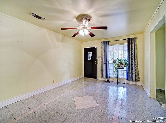 3rd image of 6938 Apple Valley Dr