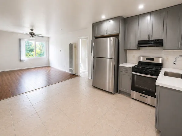 2500 Olive Ave #11, Long Beach, CA 90806