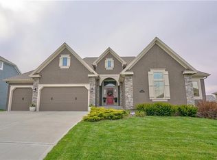 10422 N Brooklyn Ave, Kansas City, MO 64155