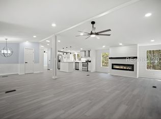 8 Jenkins Port Rd, Saint Helena Island, SC 29920