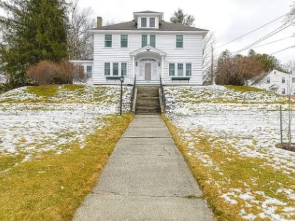 272 Pleasant Street, Claremont, NH 03743