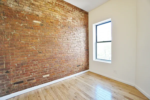 Rented by Best Apartments North Inc | media 23