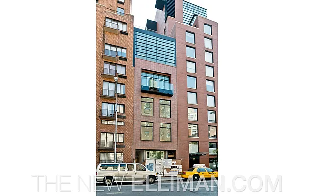 Rented by Douglas Elliman | media 27