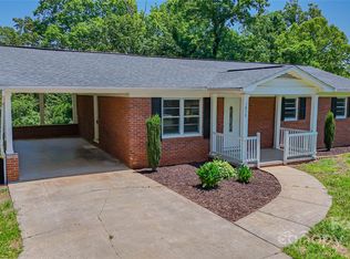1838 Harmon St, Morganton, NC 28655