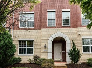 19408 Coppermine Sq, Leesburg, VA 20176