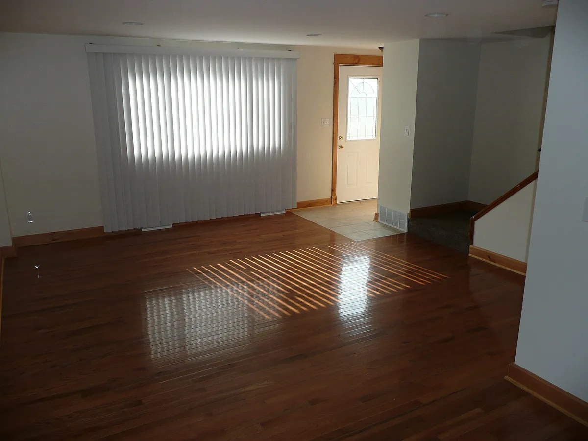 Building Photo - 372 Joe McCarthy Dr