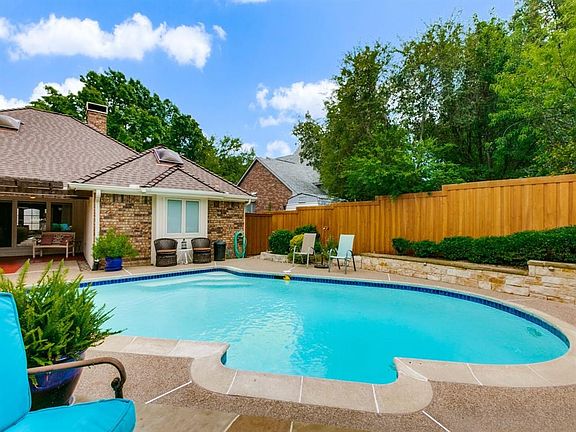 5th image of 3241 Oakdale Dr