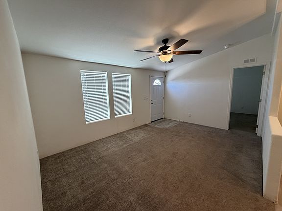 5th image of 5657 S Pearl St