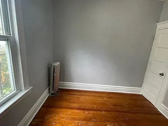 4th image of 21 Vail St #303