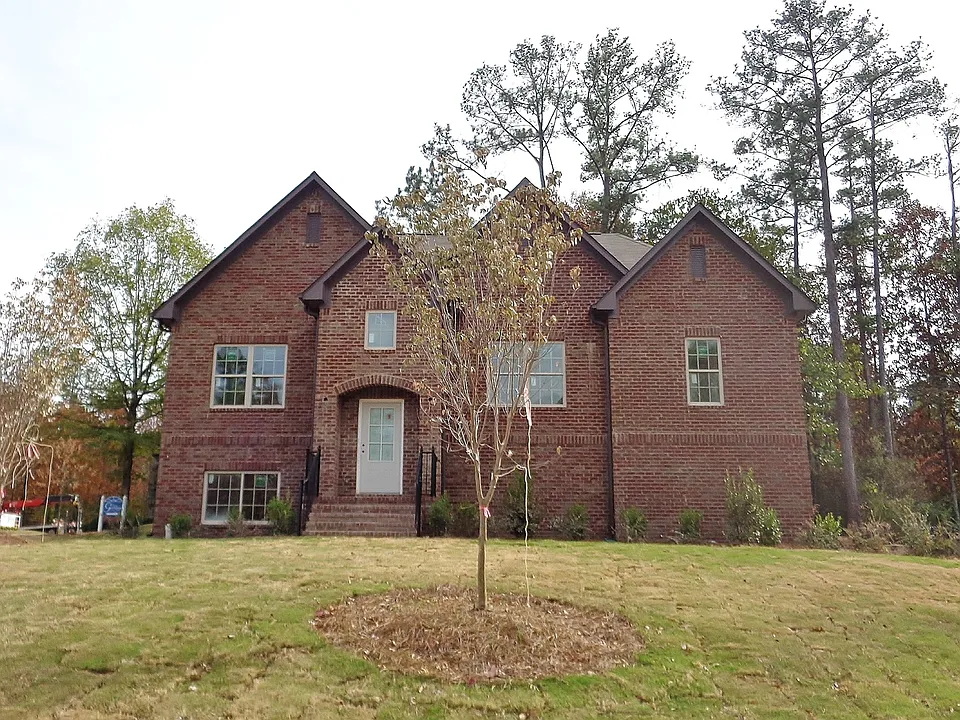 200 Grande View Cir