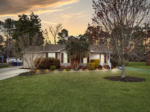 130 Effie Dr, Greenwood, SC 29649