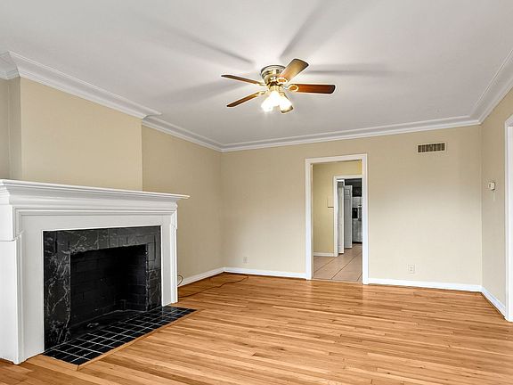 4th image of 1630 1st Ave