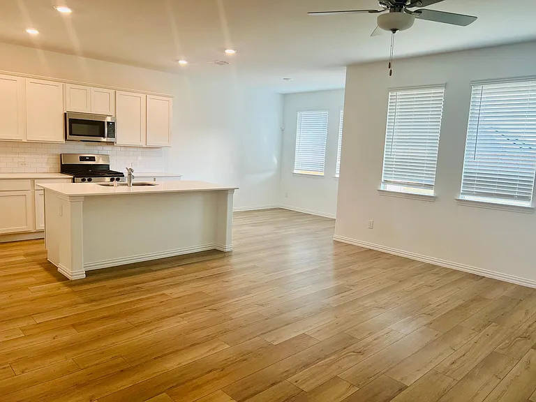 3313 Cardinal Flower Pl — Photo 6