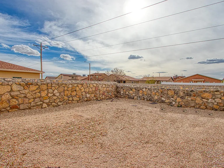 14300 Gil Reyes Dr #A — Photo 35