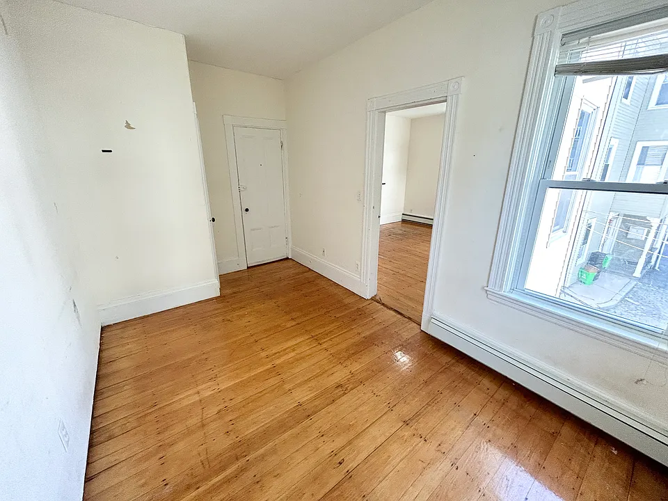 1 Folsom Ave #4
