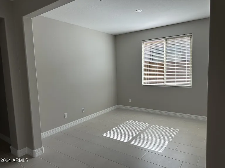 8826 W Medlock Dr — Photo 21