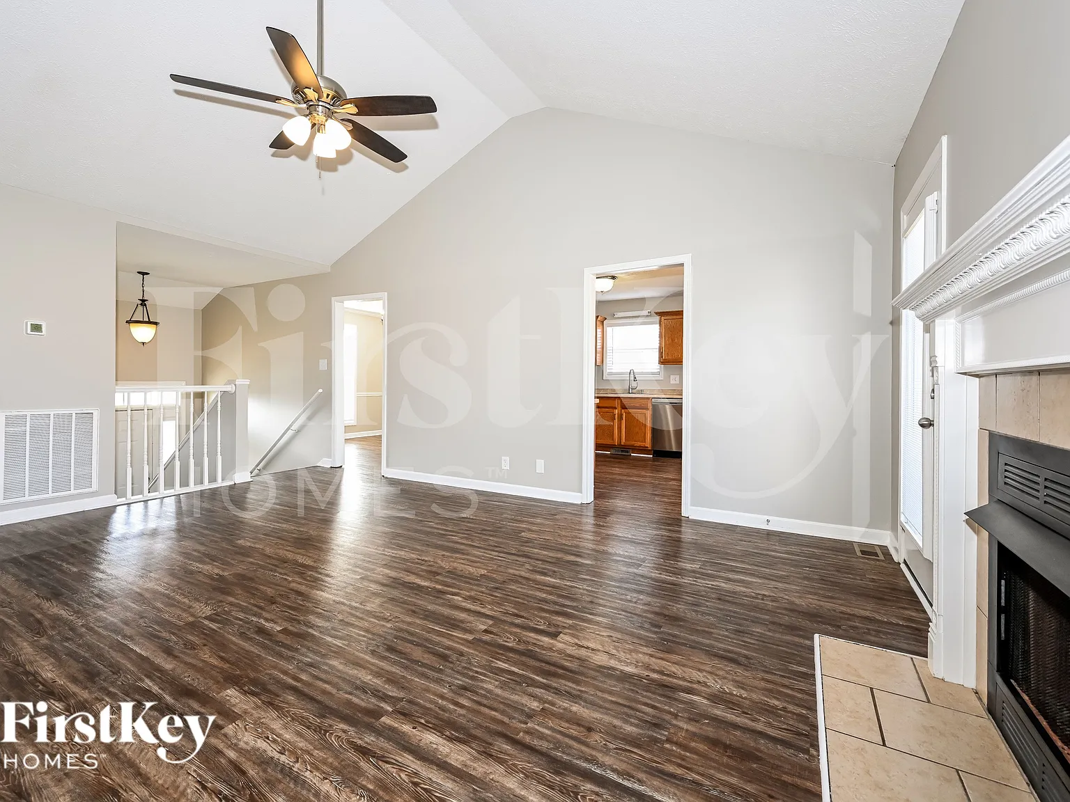 4 bed, 3.0 bath, 2050 sqft, $1,895 — Photo 2