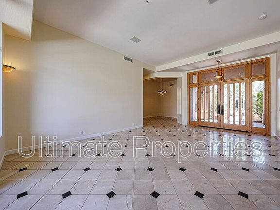 3rd image of 11050 E Verbena Ln