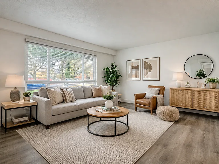 J3 Apartments — Photo 42
