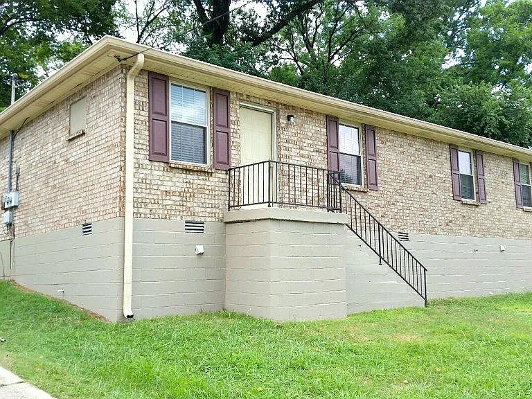 212 Jay Dr — Photo 7
