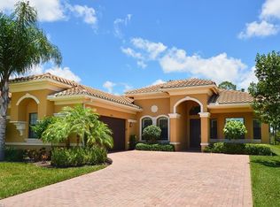 3880 Gibralter Dr, Naples, FL 34119