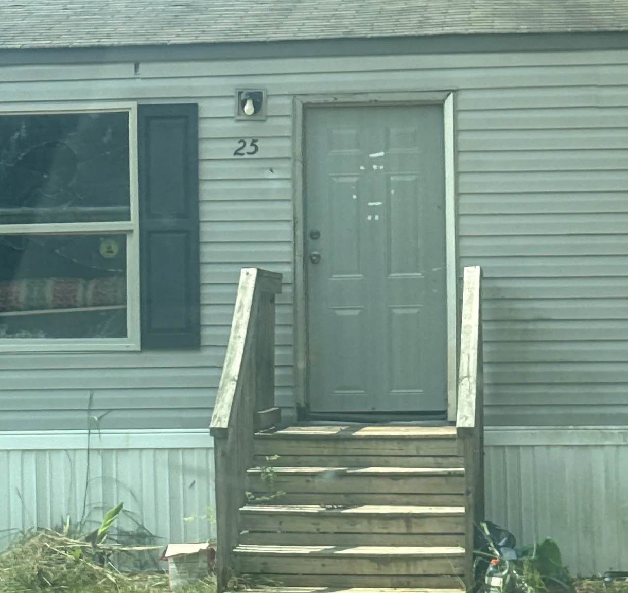 3 bed, 940 sqft, $985 — Photo 1