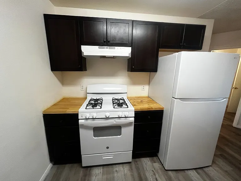 6326 Bagley Ave — Photo 11