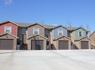 995 S Ash Ridge Dr APT D, Clarksville, TN 37042