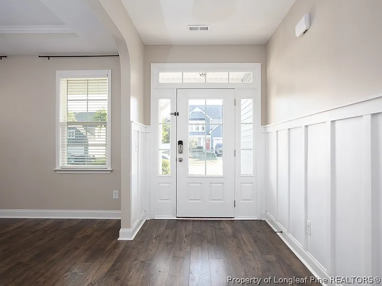 410 Longthorpe Rd — Photo 5