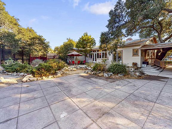 4th image of 202 W Eucalyptus St