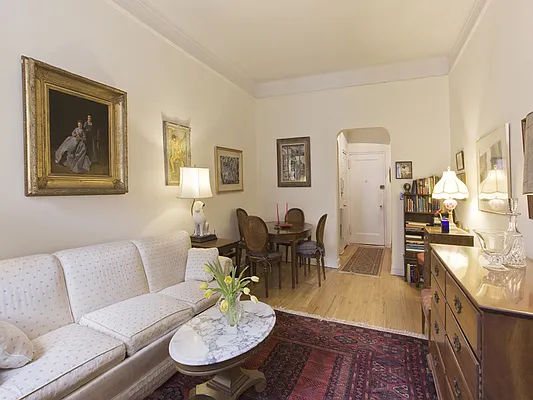 Sold by Sotheby's International Realty | media 11