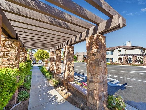 2nd image of 28440 Mirabelle Ln