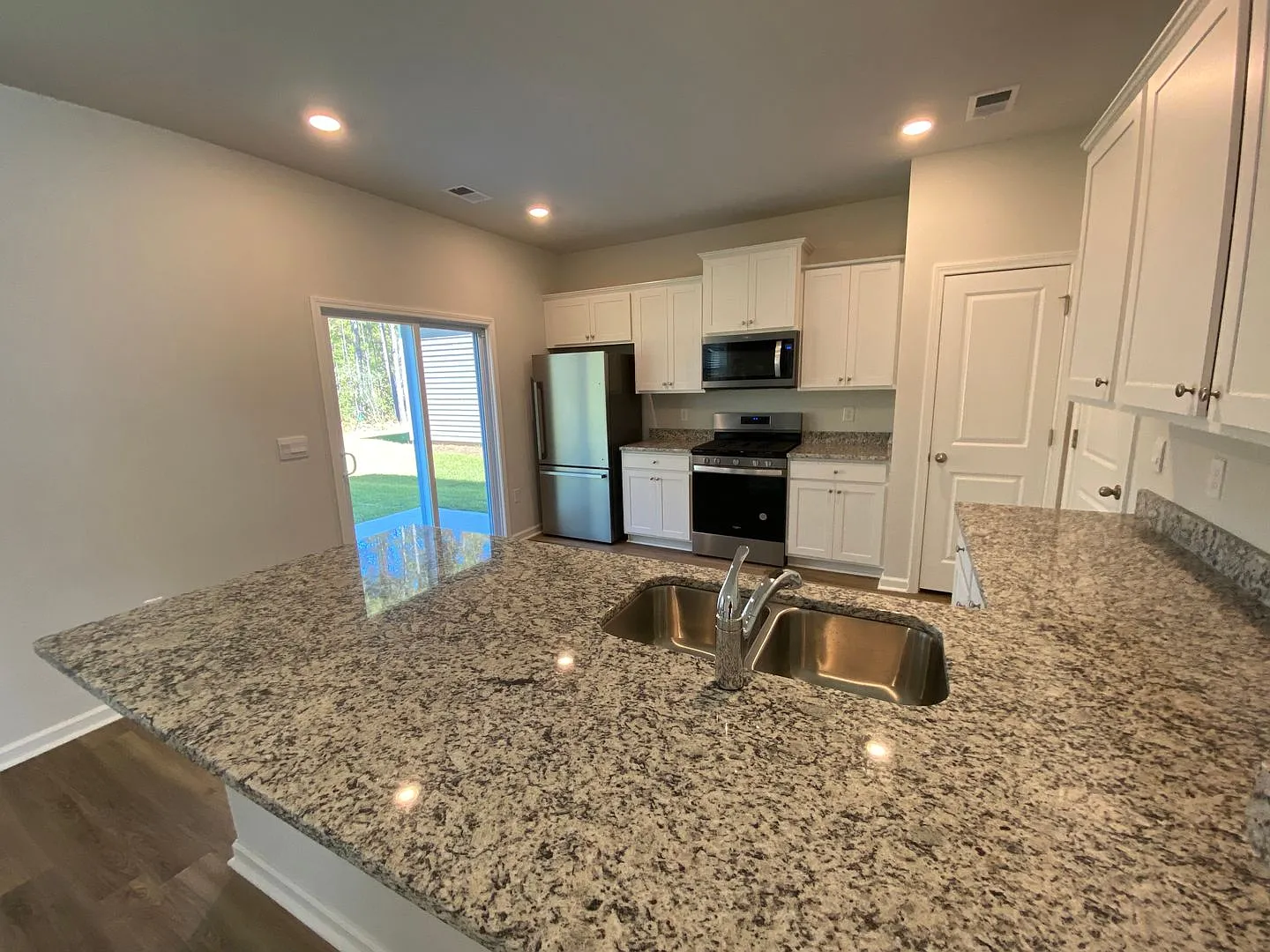 Available Now: 3BR Home at The Retreat at East Argent, $2,300/mo — Photo 4