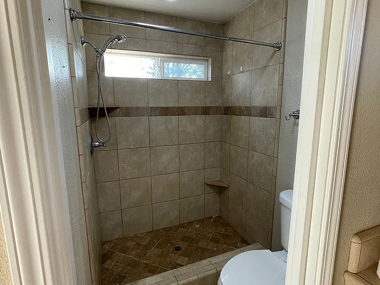 1010 Westway Dr — Photo 11