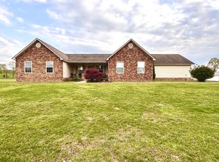 24 Nolen Dr, Cave City, AR 72521