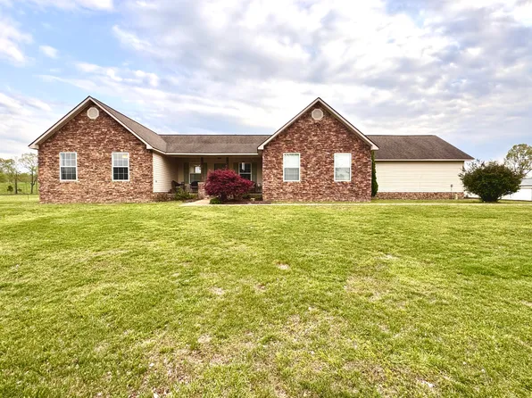 24 Nolen Dr, Cave City, AR 72521