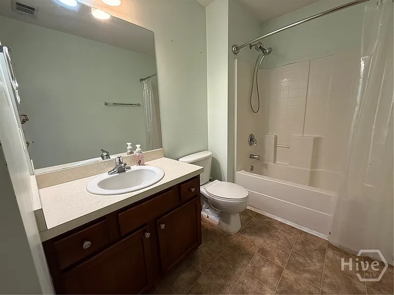 138 Silverton Rd — Photo 10